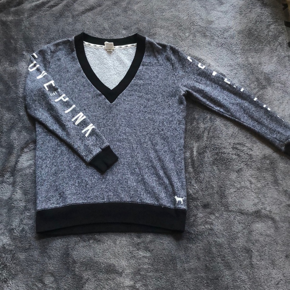Long sleeve pink Victoria’s secret pullover